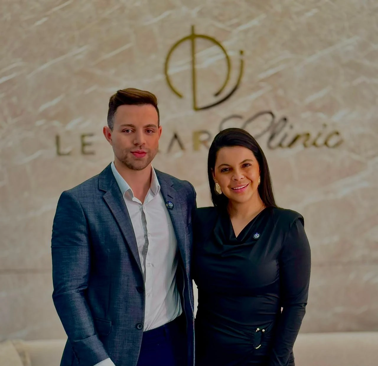 Dr. Ghabriell e Dra. Thalita na Le Clair Clinic